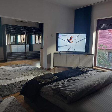 Cataleya Apart Home Oradea Exterior photo